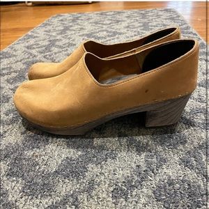 Tan Creatures of Comfort with Sandgrens Bridget Cligs